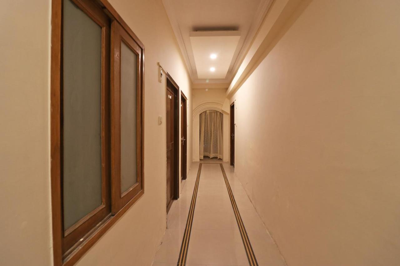 Oyo Flagship 19301 Mezbaan International Naka Hindola Hotell Lucknow Exteriör bild